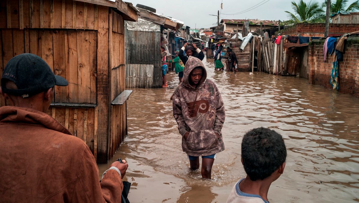 Afrika’yı vuran Ana tropik fırtınasında en az 75 kişi öldü Afrika’yı vuran Ana tropik fırtınasında en az 75 kişi öldü