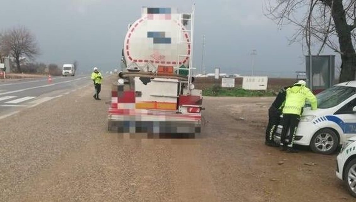 Gaziantep'te kış tedbirlerine uymayan sürücülere ceza Gaziantep'te kış tedbirlerine uymayan sürücülere ceza