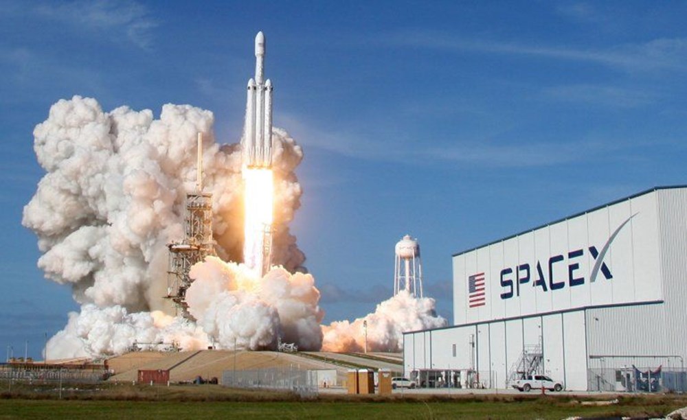 Elon Musk ve Jeff Bezos arasında sular durulmuyor: Blue Origin’den SpaceX ile NASA arasındaki anlaşmaya protesto - 1