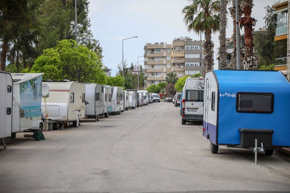 Antalya'da karavanların sokak aralarına park etmesine yasak geliyor - 3