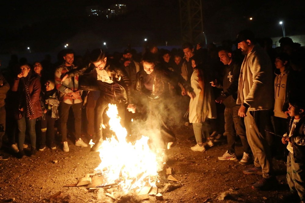 İran'da "Çarşamba Suri" kutlamaları: 14 kişi hayatını kaybetti 3 bin 250 kişi yaralandı - 5