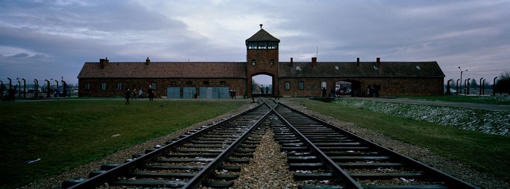 Tren vagonlarından gaz odalarına: Auschwitz’den sağ çıkanlar 80 yıl geriye gitti - 2