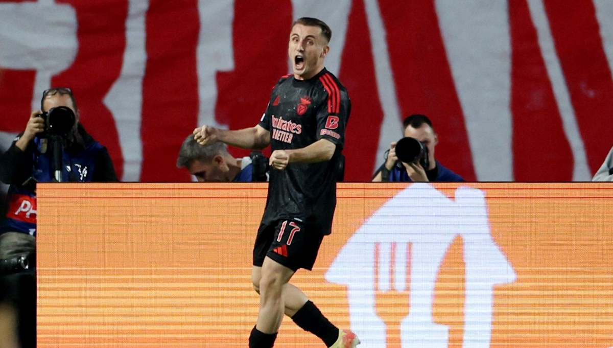 Benfica'da gollerine devam eden Kerem Aktürkoğlu: Mutluyum ve sahada kendimi gösterebiliyorum, bu inanılmaz! Benfica'da gollerine devam eden Kerem Aktürkoğlu: Mutluyum ve sahada kendimi gösterebiliyorum, bu inanılmaz!