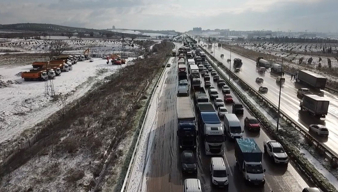 Bursa'da 25 araçlık zincirleme trafik kazası