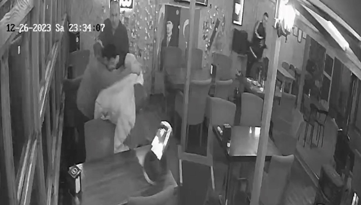 Kafedeki yüksek ses tartışması cinayetle bitti Kafedeki yüksek ses tartışması cinayetle bitti