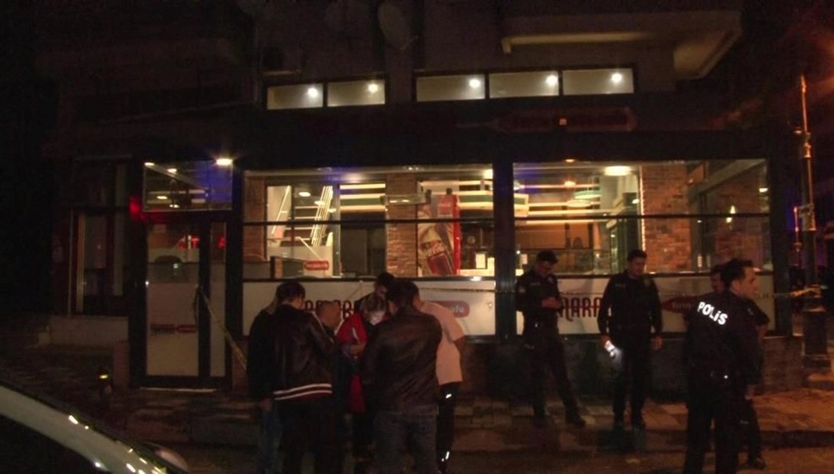 İstanbul’da kafeye silahlı saldırı İstanbul’da kafeye silahlı saldırı