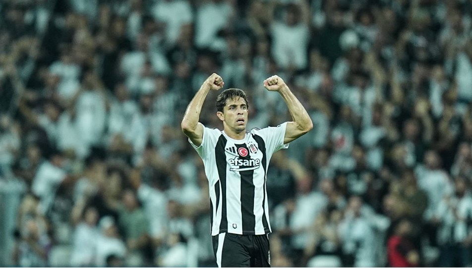 Beşiktaş'ta Paulista takıma döndü