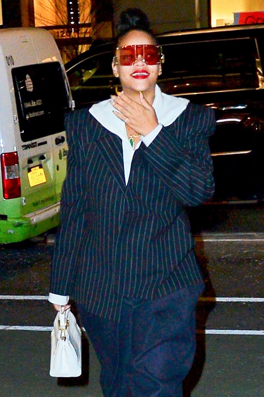 Rihanna’nın büyük beden şıklığı - 1