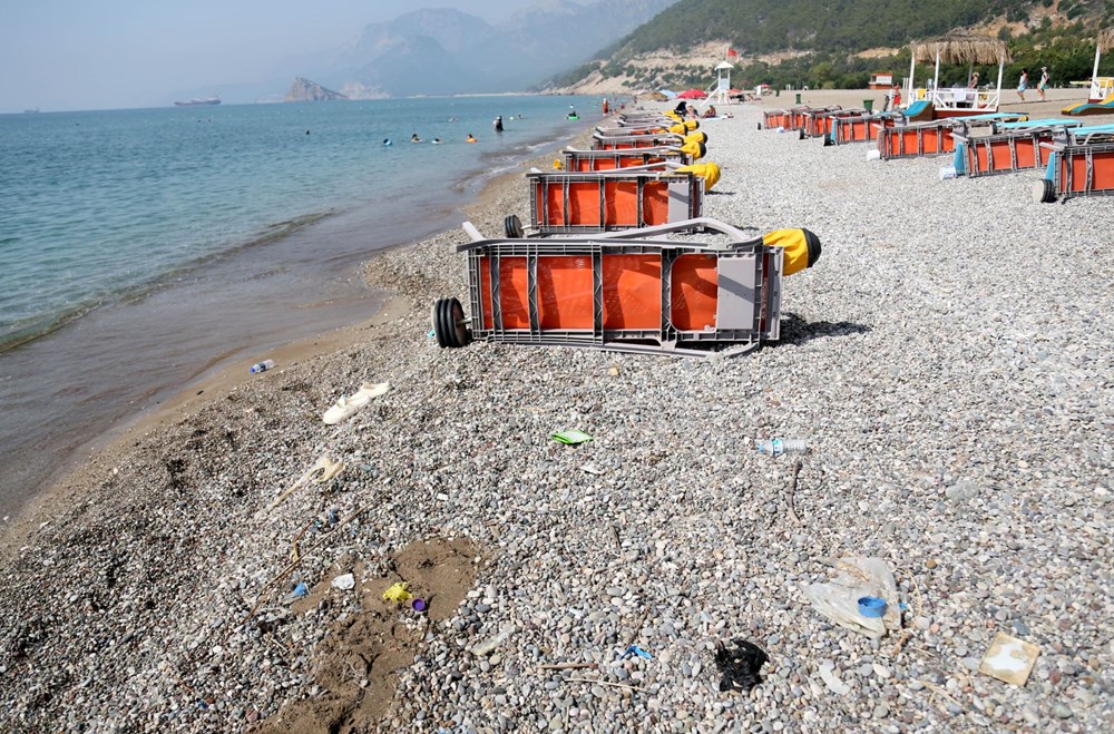 Türkiye'nin dünyaca ünlü sahilinde üzen görüntüler! "Yüzerken köpük gibi ve şeffaf plastikler üzerimize geliyor" - 8