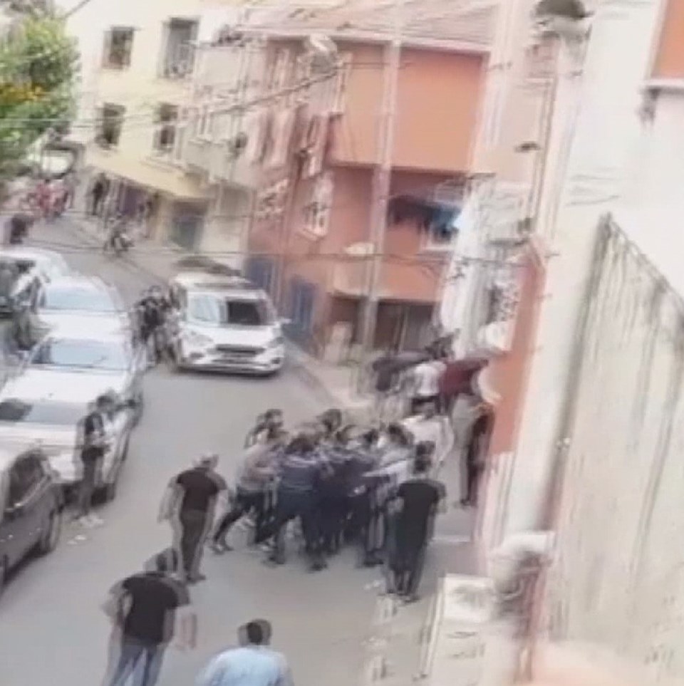 Bağcılar'da taciz iddiası mahalleliyi sokağa döktü - 3