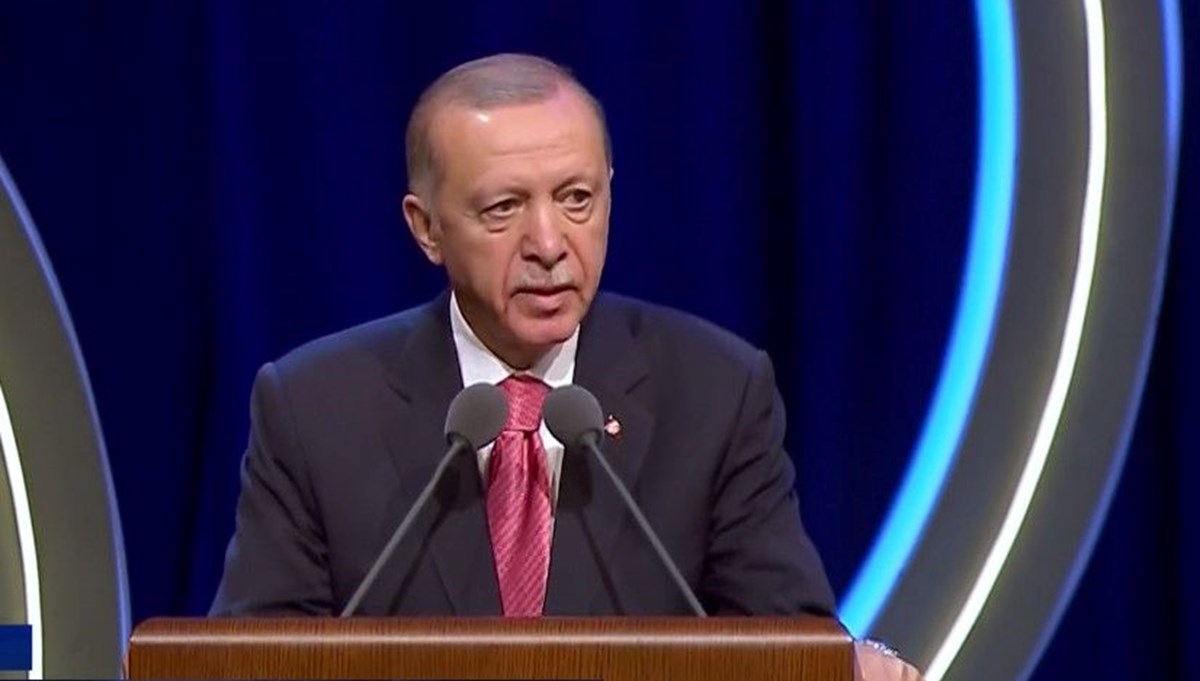 Cumhurbaşkanı Erdoğan: İnsana, sözlerin en güzelinin hakkını vererek okumak yakışır