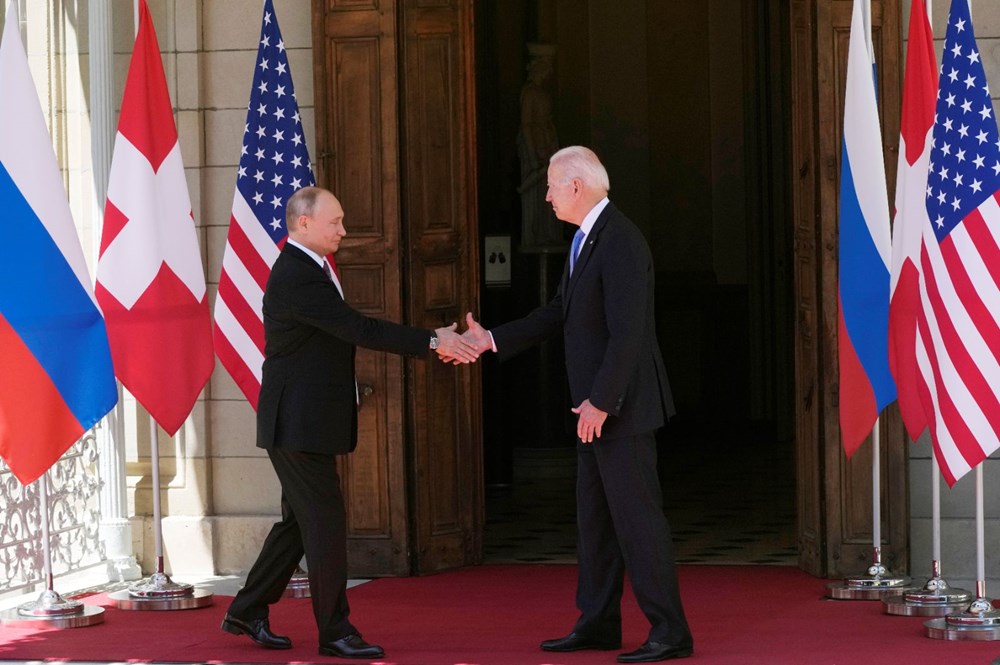 ABD Başkanı Biden ve Rus Devlet Başkanı Putin'in görüşmesi başladı: Zirveden kareler - 10
