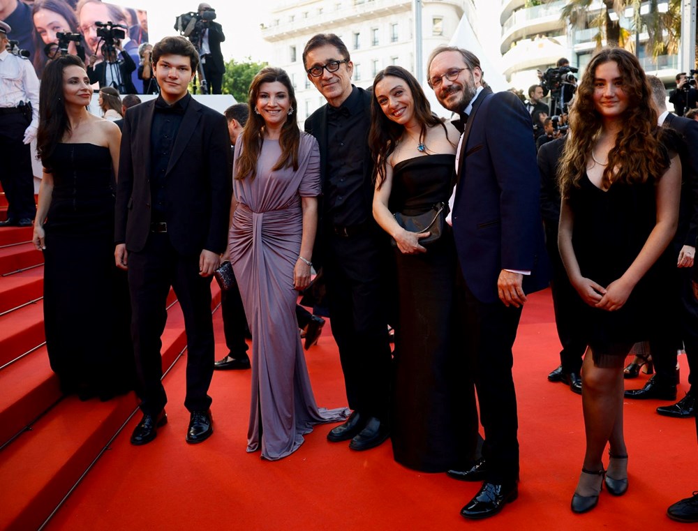 Merve Dizdar Cannes Film Festivali'nde en iyi kadın oyuncu ödülünü aldı - 11