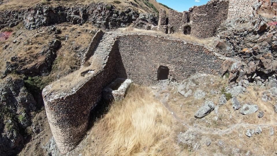 Ardahan'daki Şeytan Kalesi Kültür ve Turizm Bakanlığı'na devredilecek - 1