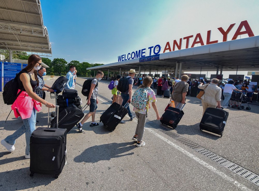 Antalya'da ev bulamayan yabancılar apart otelleri doldurdu - 3