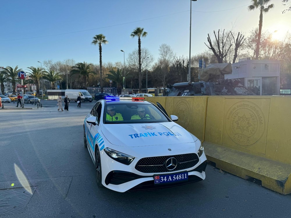 Ferrari devriyede: Vatandaşlar selfie çektiriyor (Bu lüks araçlar hangi çetelere ait?) - 18