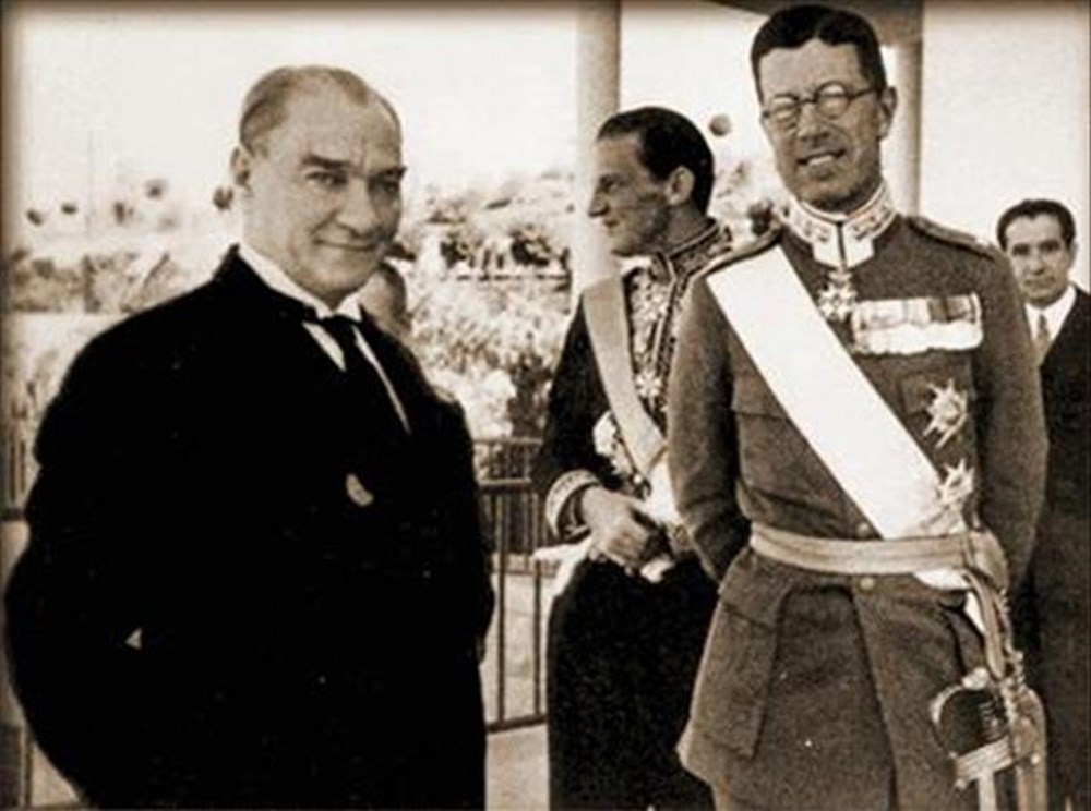 Atatürk�ün gülerken çekilmiş fotoğrafları Magazin Haberleri NTV