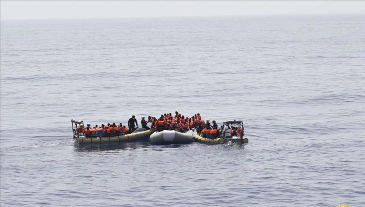 SON DAKİKA: BM: Kanarya Adaları'na giden bir teknede aç ve susuz kalan 47 kişi öldü