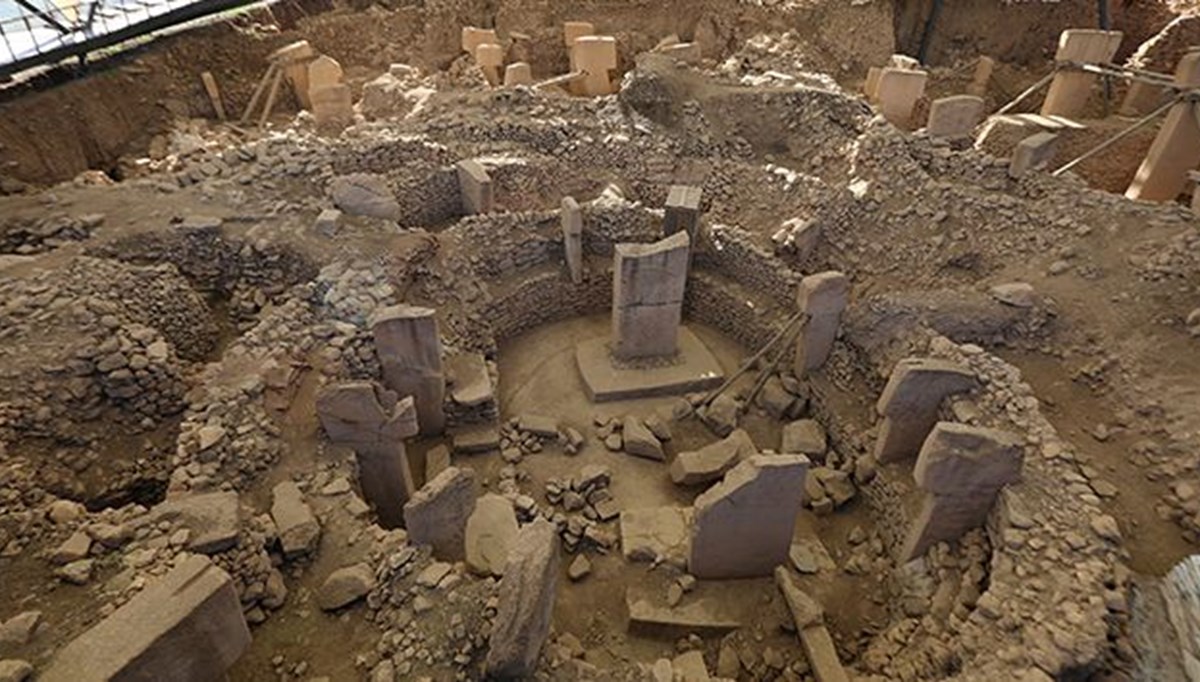 Tarihin sıfır noktası Göbeklitepe'ye ziyaretçi akını Tarihin sıfır noktası Göbeklitepe'ye ziyaretçi akını