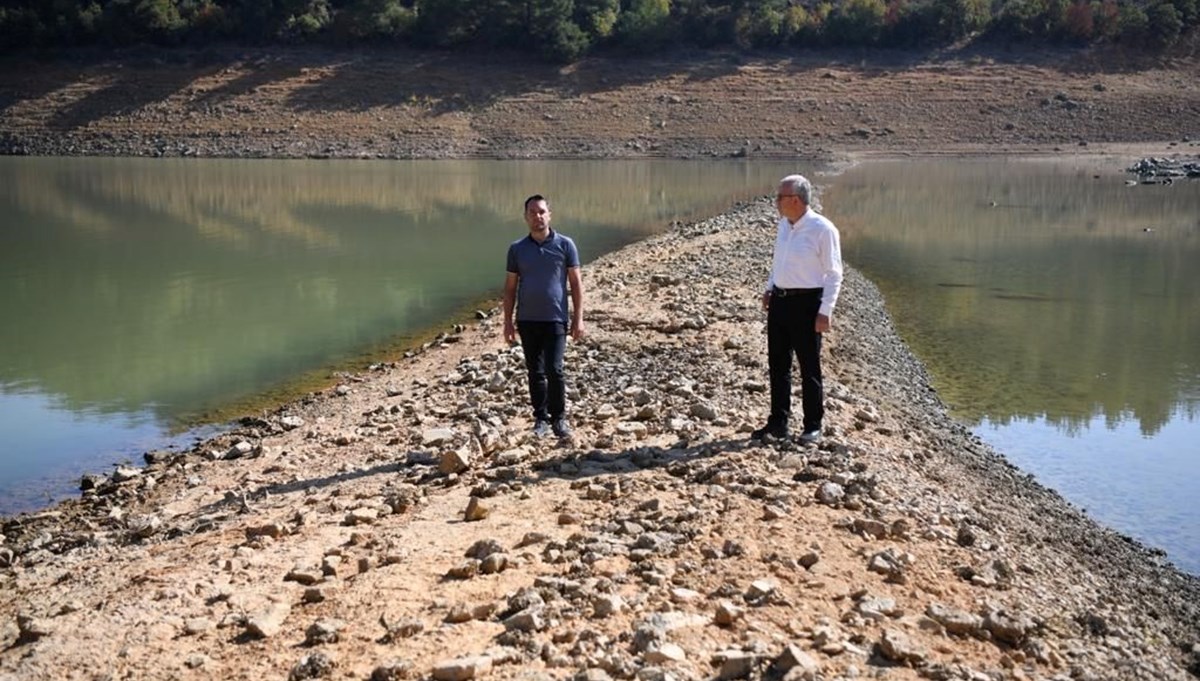 Belediye başkanı barajın ortasından çağrı yaptı | İlçenin suyu bitmek üzere