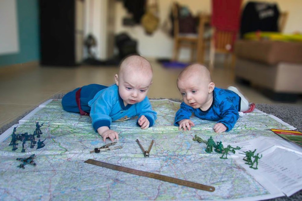 İkiz babasından yaratıcı fotoğraf projesi Magazin