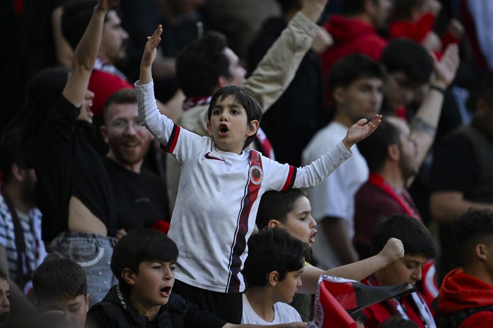 Süper Lig için son 90 dakika! Asırlık çınar 4 yıl sonra dönüyor - 4