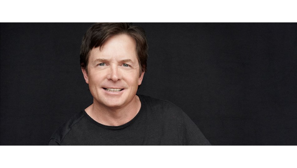 Parkinson’lu Michael J. Fox hastalığına gülüyor