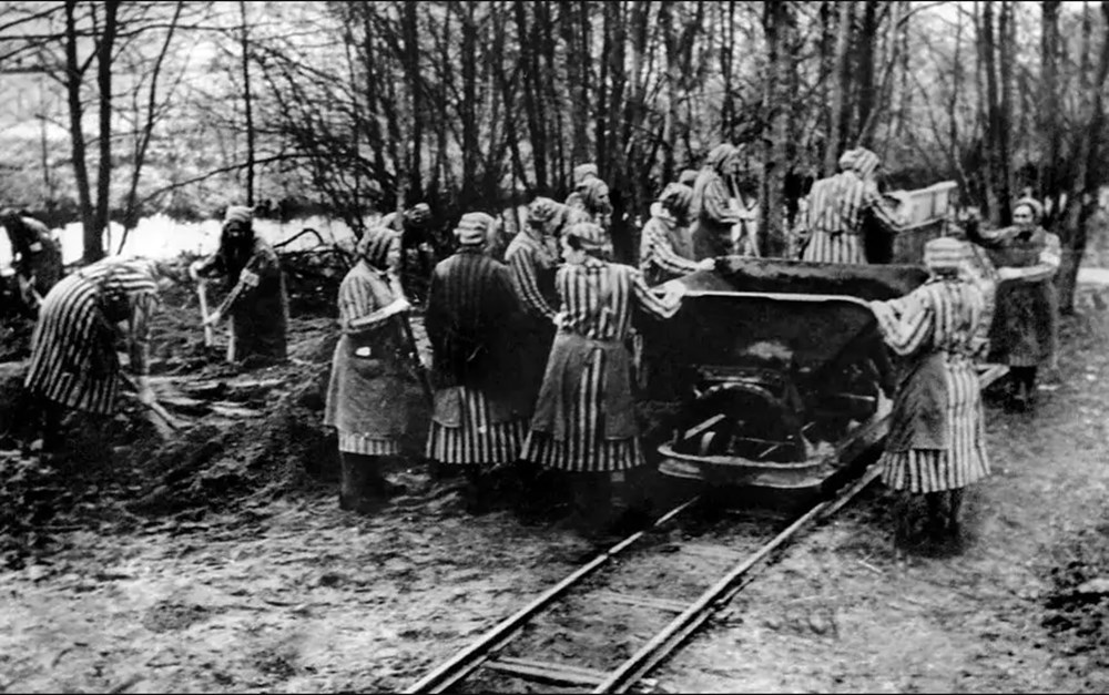 Ravensbrück Toplama Kampı: Sıradan kadınlar nasıl sadist Nazi askerlerine dönüştü? - 6