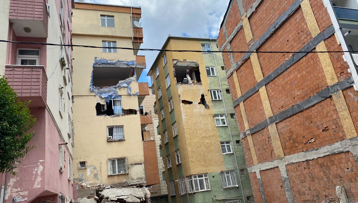 Bahçelievler'de karot alınan 5 bina tahliye ediliyor Bahçelievler'de karot alınan 5 bina tahliye ediliyor