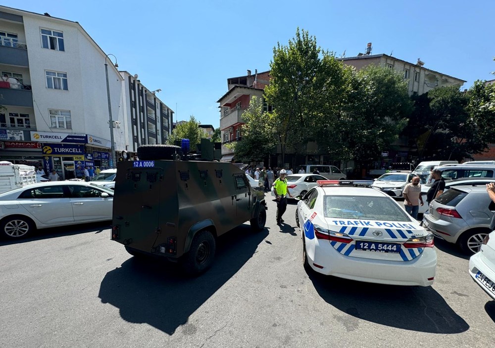 Bingöl'de madde bağımlısı dehşet saçtı: 2 ölü, 7 yaralı - 6