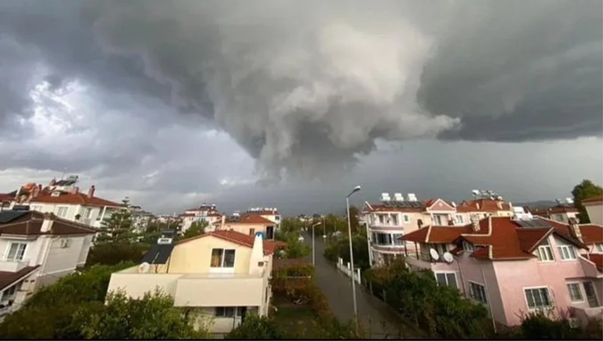 Muğla'da önce hortum sonra yağış etkisini gösterdi