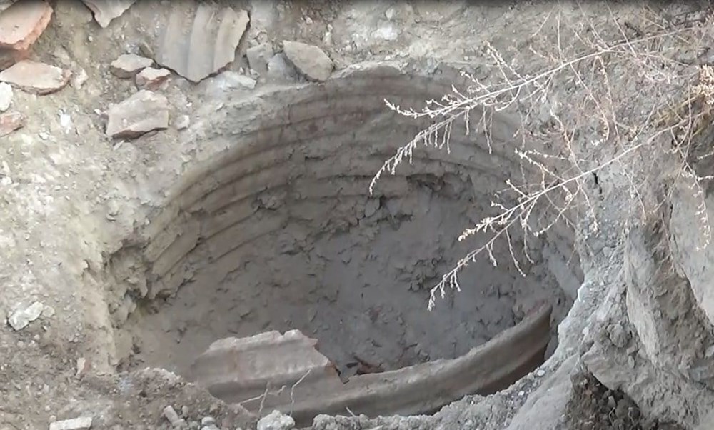 Kaçak kazıda 1800 yıllık erzak küpünü parçaladılar - 8