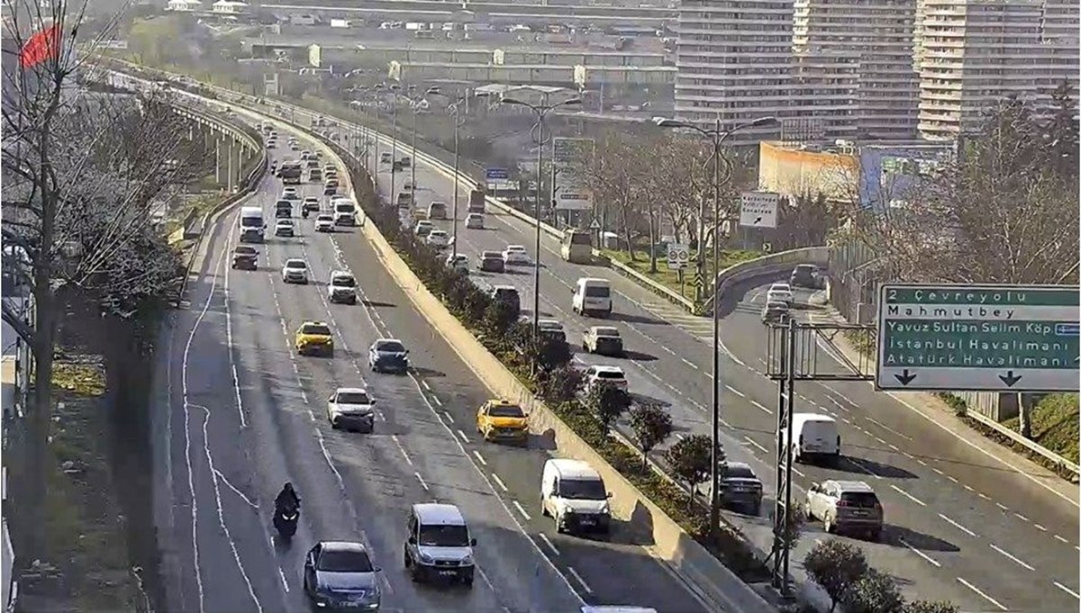 İBB, Sağmalcılar Viyadüğü'nde yol bakım çalışması başlattı