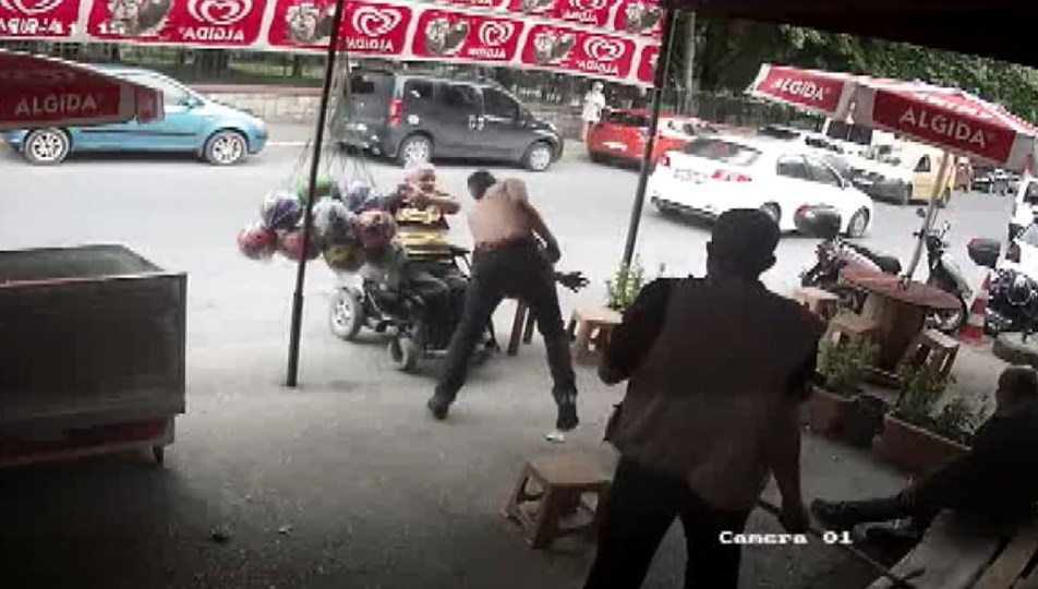 Dernek lokalinde engellilere dayak: 24 suç kaydı olan saldırgan serbest