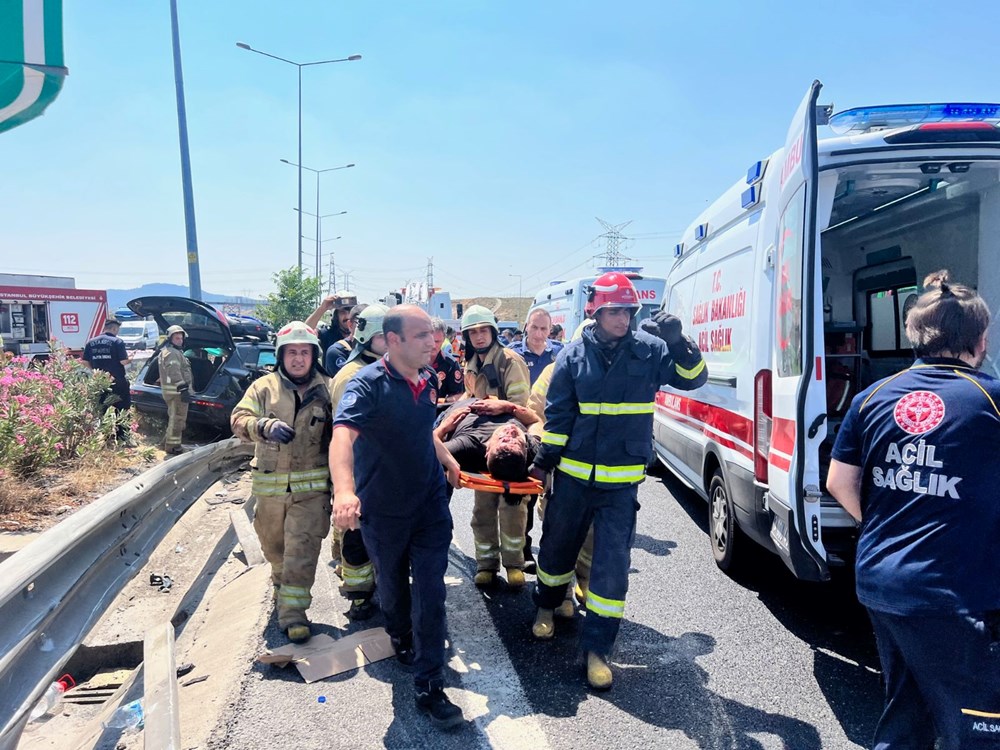 Lastiği patlayan TIR, cipe çarptı | Kuzey Marmara Otoyolu’nda can pazarı - 4