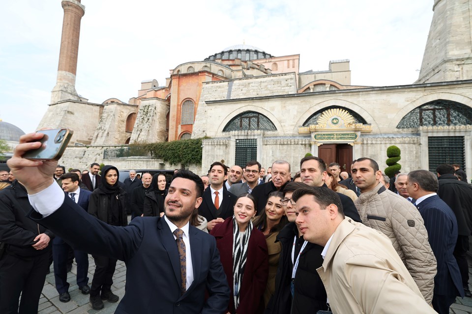 Cumhurbaşkanı Erdoğan'dan Çukurova ilçe binasına saldırıyla ilgili açıklama - 1