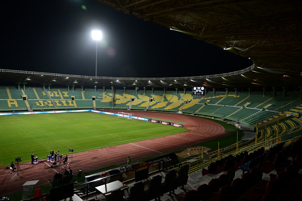Galatasaray Teknik Direktörü Okan Buruk: Yarın normal maça çıkar gibi sahada olacağız - 1