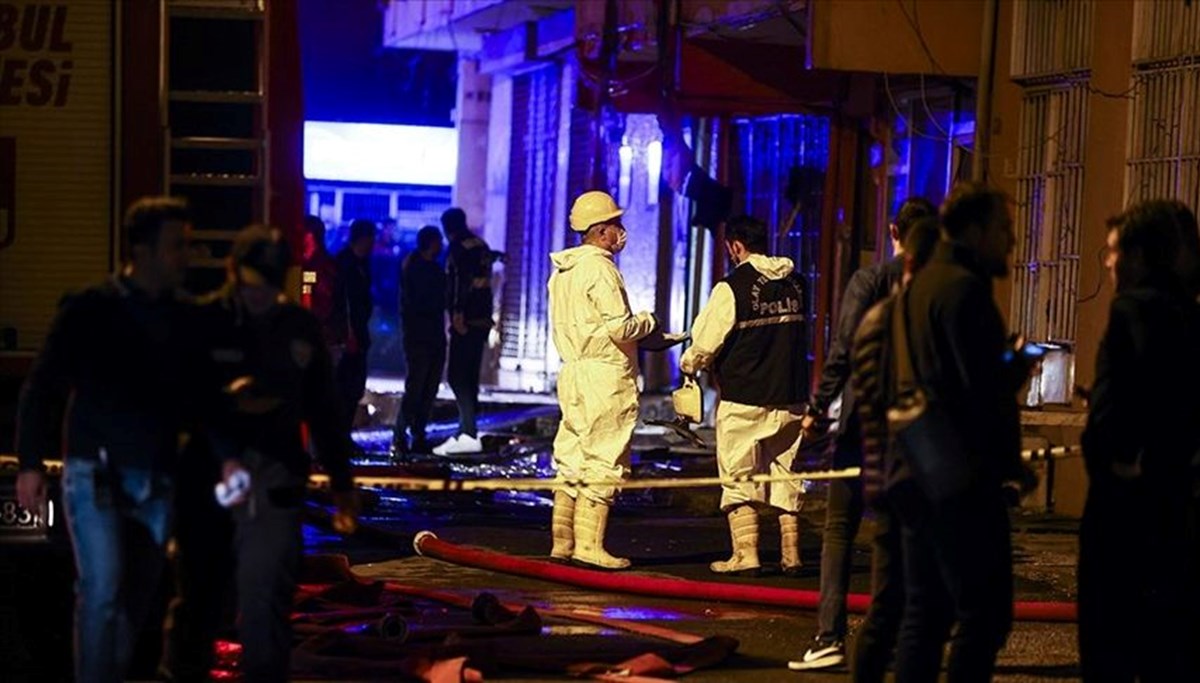 Beyoğlu'nda bir otelde çıkan yangın söndürüldü