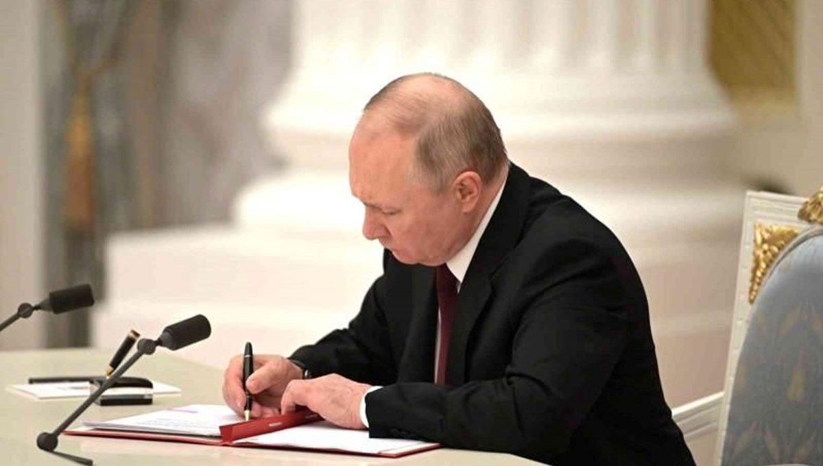 Putin kararnameyi böyle imzaladı