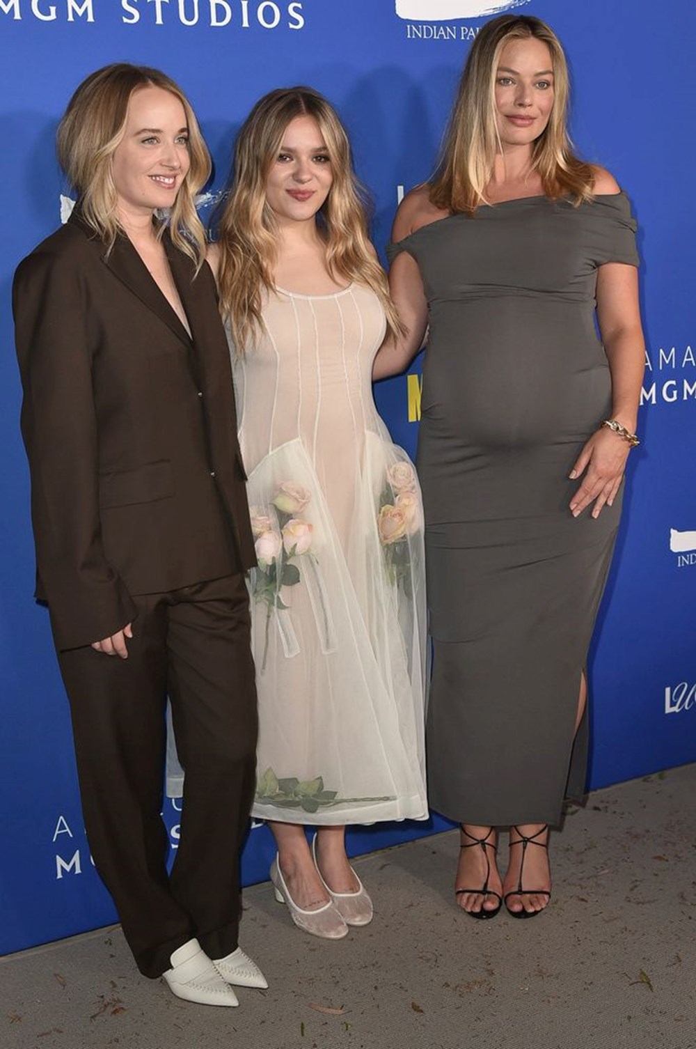 "Barbie" filminin yıldızı Margot Robbie anne oldu - 2