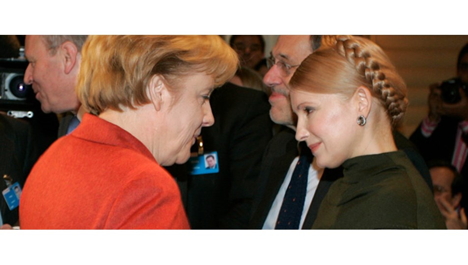 Merkel'den Timoşenko'ya telefon