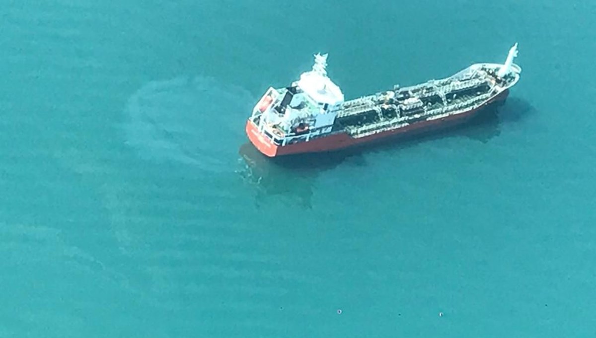 İzmit Körfezi'nde denizi kirleten gemiye 3,8 milyon lira ceza