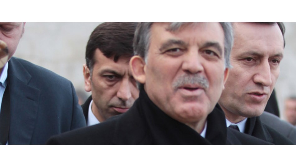 Gül: İnternet yasasını onayladım