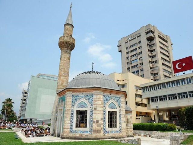 Izmir In Asirlik Minyatur Camisi Ntv
