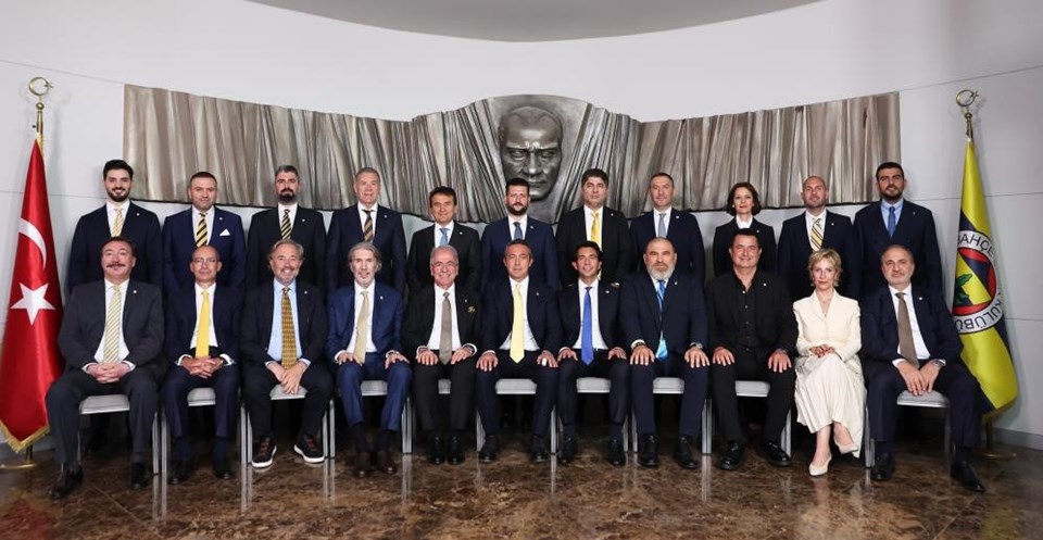 Fenerbahçe Başkanı Ali Koç ve yönetim kurulu üyeleri mazbatasını aldı - 1