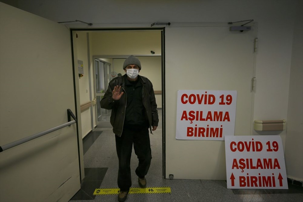 55 yaş ve üzeri vatandaşlar Covid-19'a karşı aşılanmaya başladı - 6