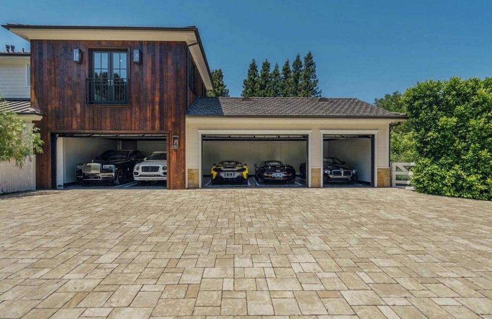 Madonna, The Weeknd'in evini 19,3 milyon dolara satın aldı 35