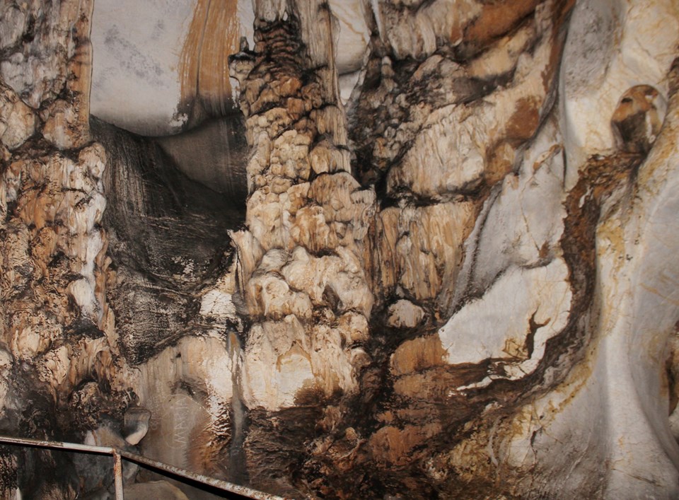 Antalya'daki 5 milyon yıllık Yalan Dünya Mağarası'na yoğun turist ilgisi - 2