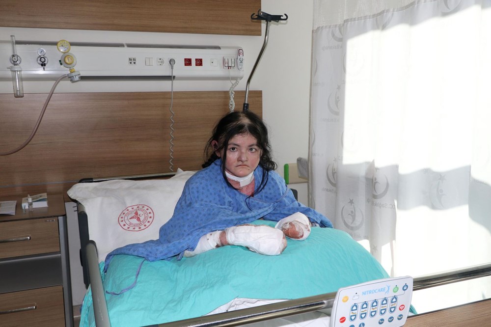 20 yıldır parmaklarını kullanamıyordu: Amerikalı Arias Türkiye'de şifa buldu 76