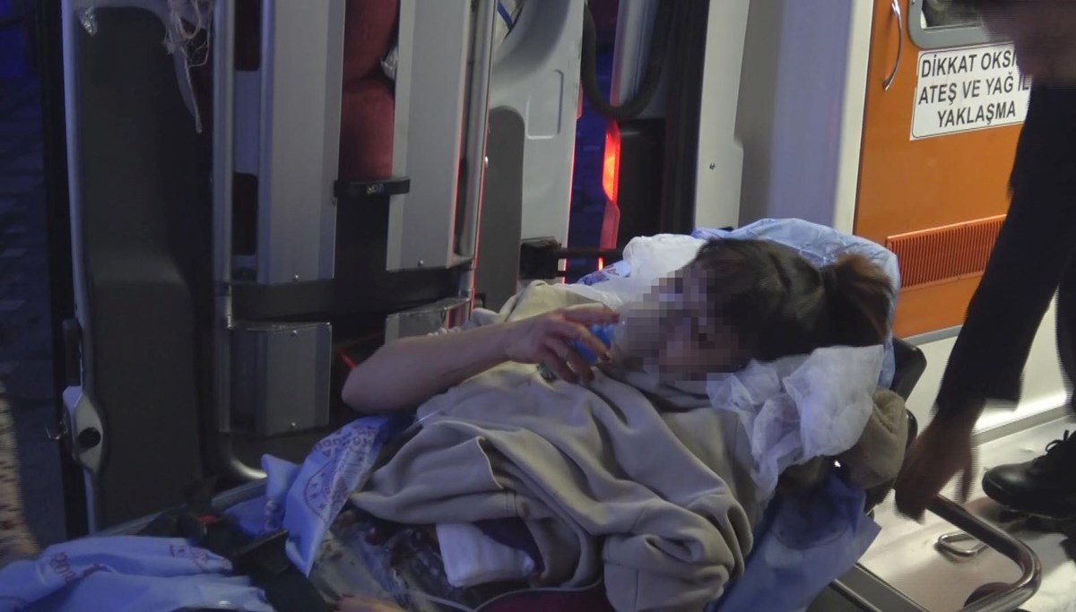 Konya'da akran şiddeti: 16 yaşındaki kız, akranı iki kız tarafından bıçaklandı Konya'da akran şiddeti: 16 yaşındaki kız, akranı iki kız tarafından bıçaklandı